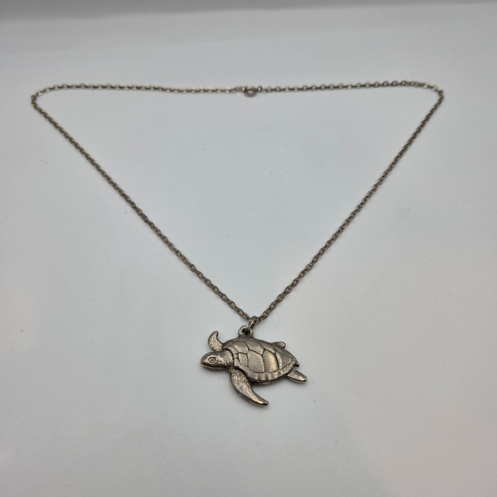 Unbranded Sea Turtle Pendant Necklace 18 In Silver Tone Vintage Coastal Style